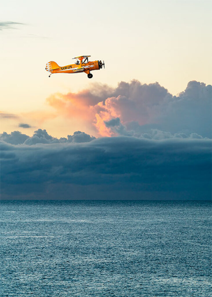 Quadro Avião e Mar por Gleison Jayme -  CATEGORIAS